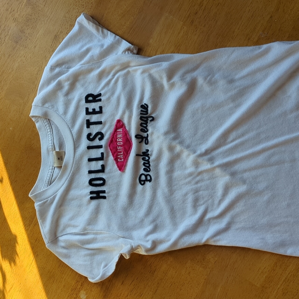 White T-shirt